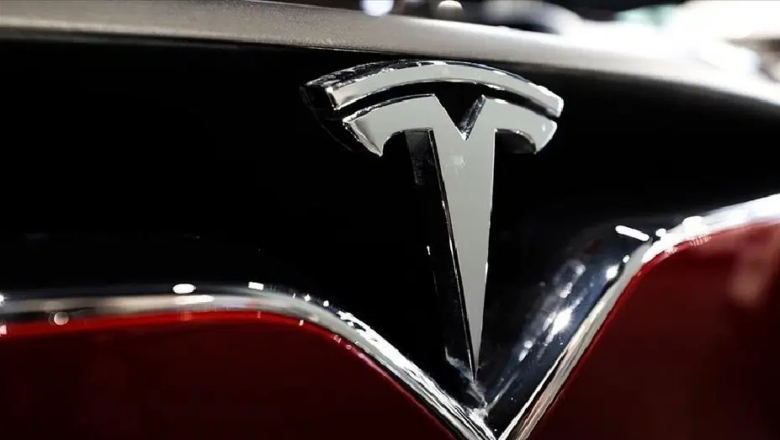 Tesla Far Geri Çağırma